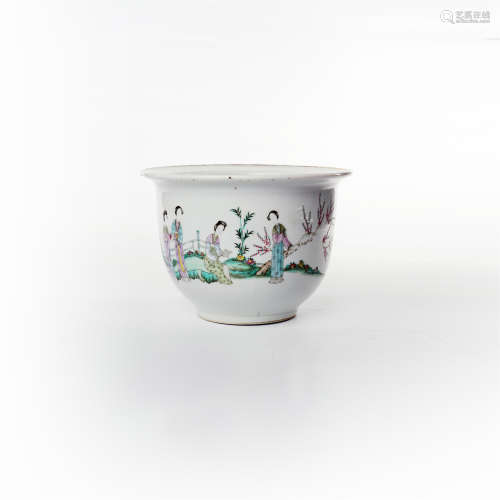 Flowerpots decorated with pastel figures in the middle of Qing Dynasty