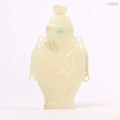 Hetian jade white jade flower ornaments in the middle of Qing Dynasty