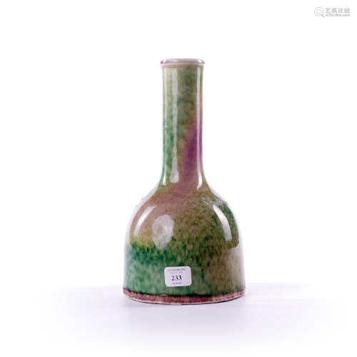Qing Dynasty Qianlong kiln glaze chasing bottle
