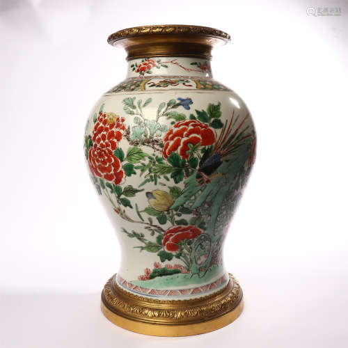 General pot decorated with pink Phoenix and peony pattern in the middle of Qing Dynasty