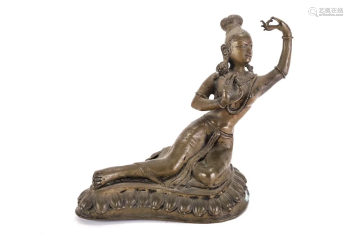 (19thc) TIBETAN BRONZE RECLINING GODDE…