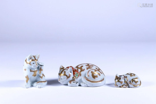 (3) JAPANESE PORCELAIN CAT and KITTENS