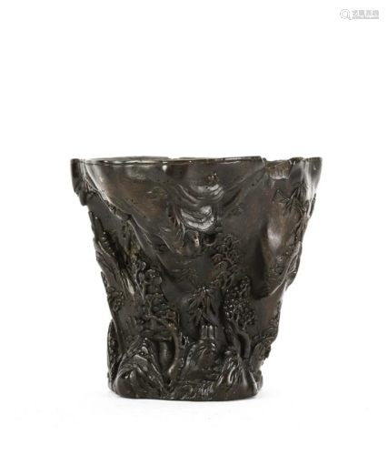 EARLY CHINESE CARVED ZITAN WOOD LIBATION CUP