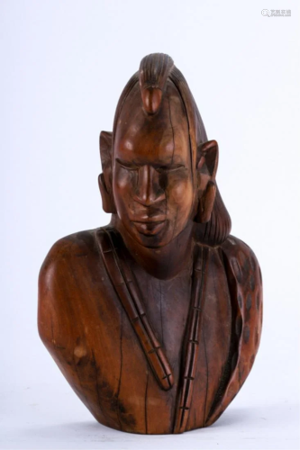 DECORATIVE AFRICAN CARVING OF A TRIBESMAN