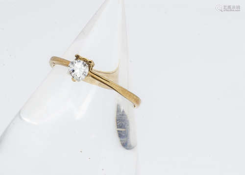 A continental 18k diamond ring, the pear cut diamond in three claw setting, now loose, ring size