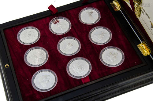 A Royal Mint Queen Elizabeth II 40th Anniversary Coronation Crown Collection set, in fitted box with