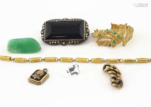 A small quantity of gold, including a college charm pendant, an onyx and marcasite brooch, a loose