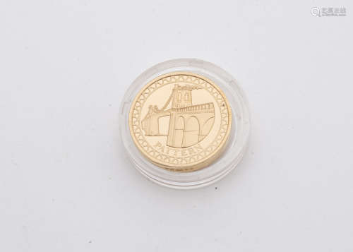 A modern Royal Mint gold one pound coin, dated 2003, marked Pattern with bridge, proof like, unc,