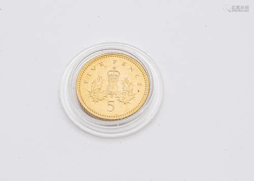 A modern Royal mint gold five pence coin, dated 2008, proof like, unc, 6.3g approx