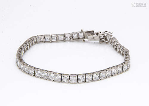 A silver and paste set tennis bracelet, 21cm, 13g