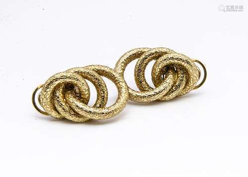 A pair of 18ct yellow gold circular linked textured ear clips, marked 750 to clips, 3.6cm x 2.4cm,