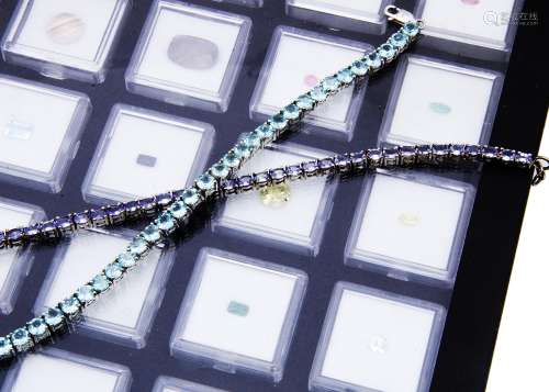 A quantity of contemporary silver set jewellery, including a blue apatite bracelet, a pair of blue