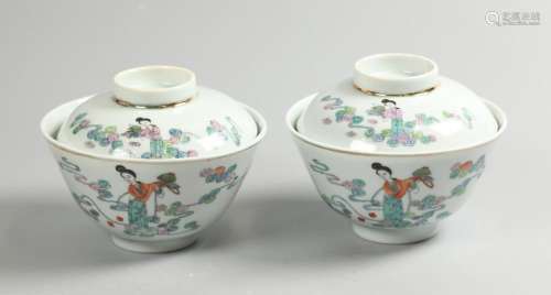 pair of Chinese porcelain cover bowls, possibly Republican period
