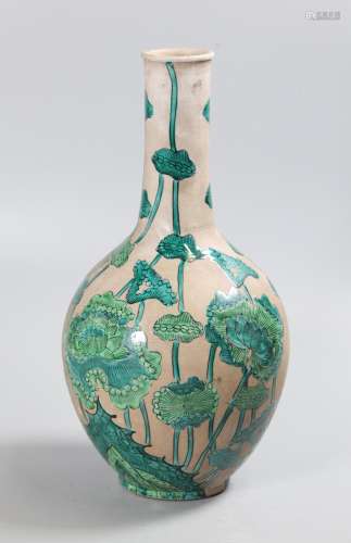 Chinese pear shaped vase