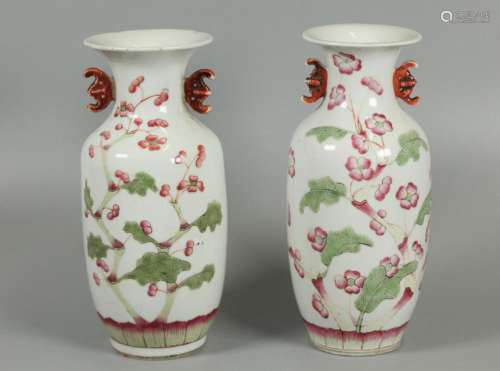 pair of Chinese porcelain vases, possibly 19th c.