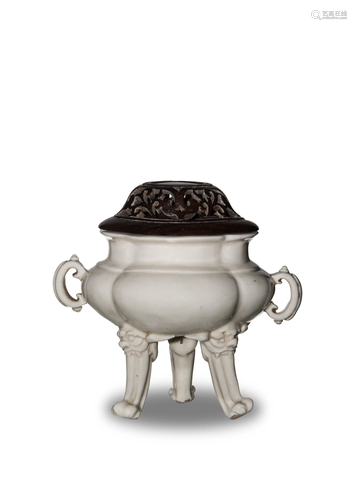 Chinese Blanc de Chine Lotus Shaped Censer, Ming