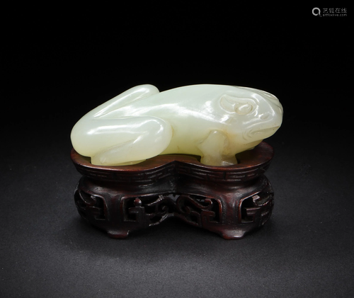 Chinese White Jade Carving of Frog, 18th Century