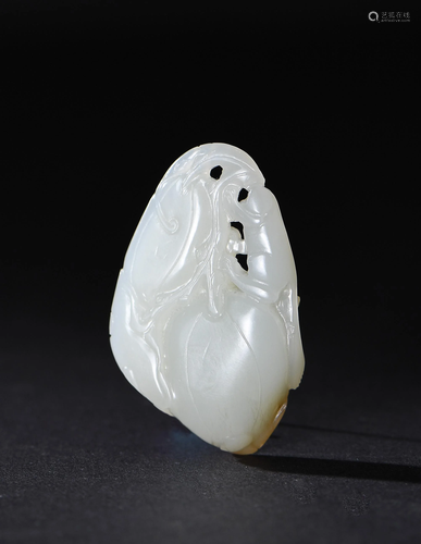 Chinese Jade Squirrel Toggle, 18-19th Century