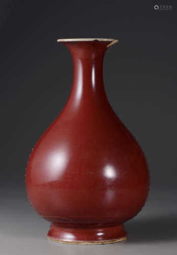 清乾隆霁红釉玉壶春瓶