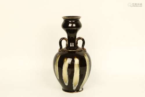 Black Glazed Porcelain Binaural Vase