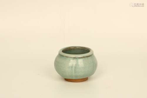 Celadon Glazed Porcelain Pot