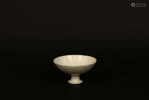 White Glazed Porcelain Stem-Bowl