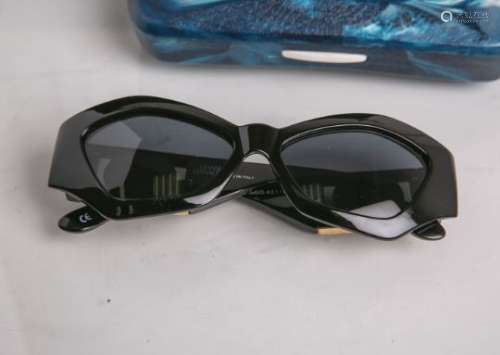 Sonnenbrille für Frauen von Versace (1980er Jahre), Vintage, Modellnr. 421/B, Col. 852.