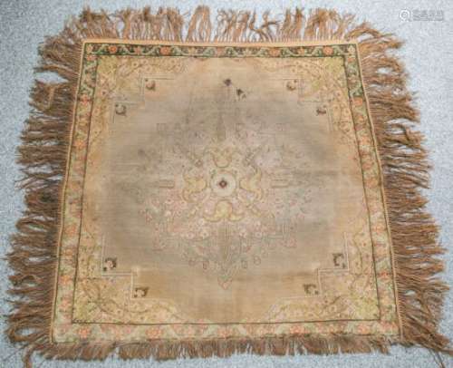 Kleiner Teppich (wohl um 1900, Türkei, Kayseri), mercerisierte Bau***lle, Größe ca. 90 x
