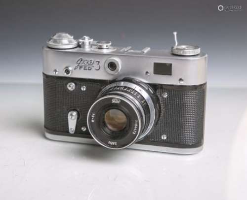 FED 3-Fotokamera (USSR), Gehäuse-Nr. 306929, Objektiv I-61, Nr. 7164473, 2,8/52.