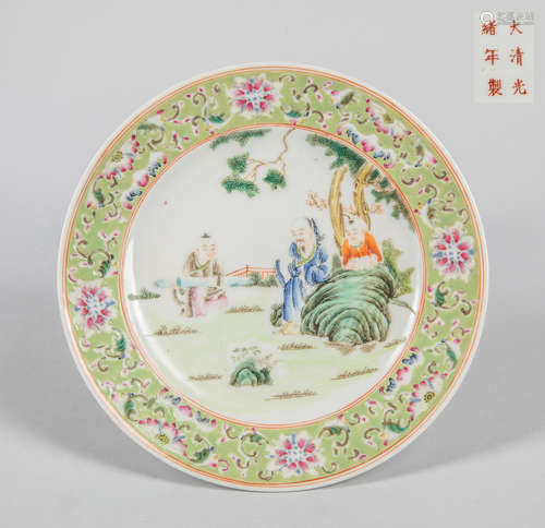 Chinese Antique Famille Rose Porcelain Plate