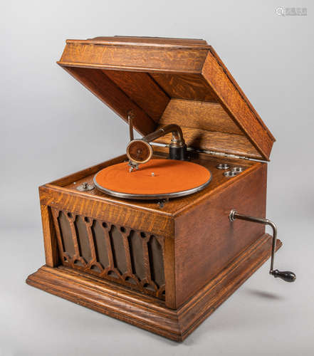 Pathe Freres Phonograph Co. Model VI