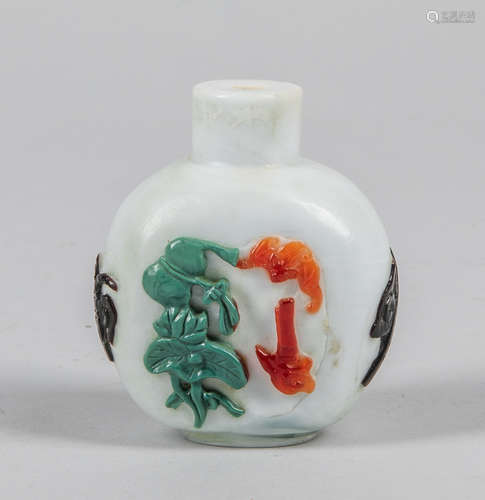 Chinese Carved Four-color Overlay Glass Snuff Bottle