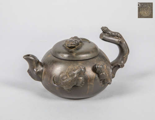 Chinese Zisha Tea Pot