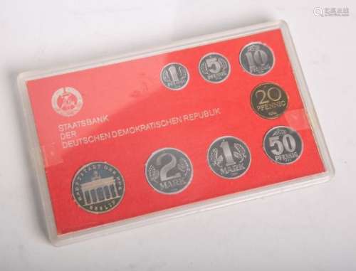 DDR-Kursmünzsatz (1984), 1 Pfennig bis 5 Mark (8,86 Mark), Münzprägestätte: A, in