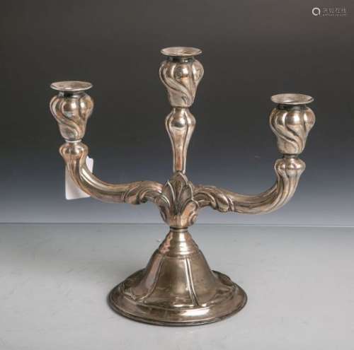 3-flammiger Kerzenhalter aus Alpacca-Silber (Deutschland, wohl 1920/30er Jahre), H. ca. 27