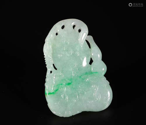 Green Jade Calabase Pendant from Qing清代翡翠葫蘆齋戒牌