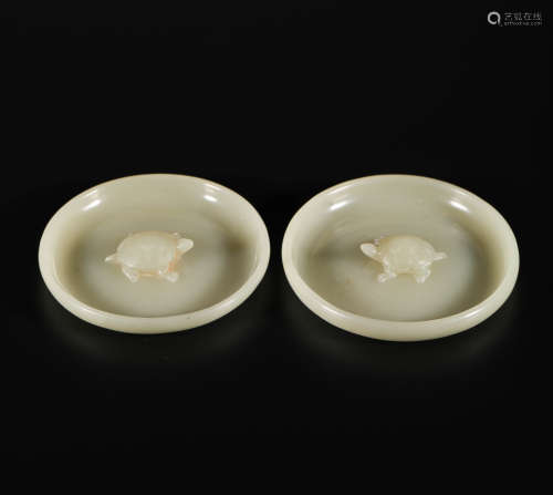 A Pair of HeTian Long Treasure Life Pen Washer from Qing清代和田玉長壽貴筆洗一對