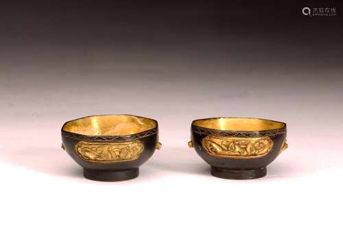 A PAIR OF CHINESE GILT BRONZE CAST 'FLOWERS' CUPS