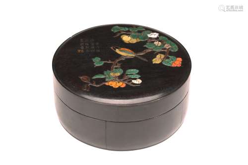 A CIRCULAR INLAID ZITAN 'BIRD AND FRUITS' BOX AND COVER