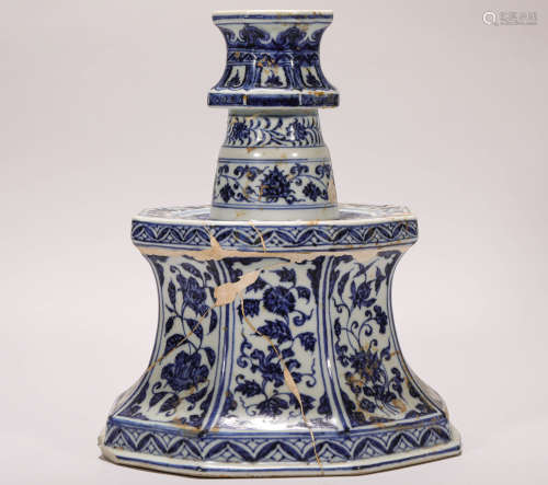 blue and white candle holder from Ming明代青花纏枝溫蠟台