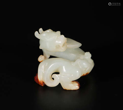 hetian jade fortune beast from Han漢代和田玉瑞獸