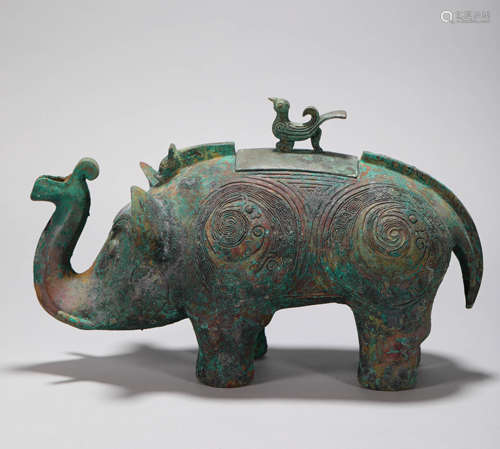 bronze elepant shaped ornament from Han漢代青銅象