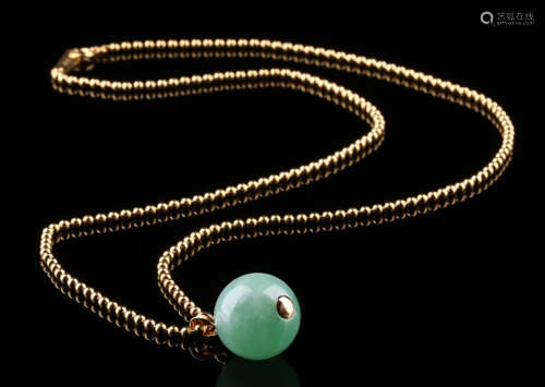 A JADEITE BEADS WITH 18K NECKLACE