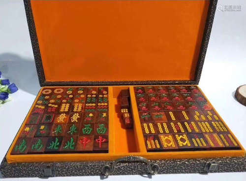 SET OF SUANZHI WOOD MAHJONG