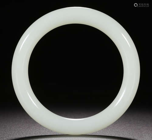 A HETIAN WHITE JADE BANGLE