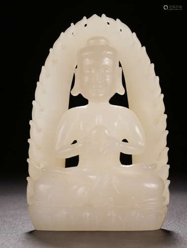 A HETIAN JADE SAKYAMUNI BUDDHA PENDANT