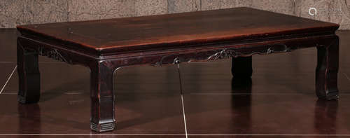 A HUALI WOOD TABLE CARVED WITH PATTERN