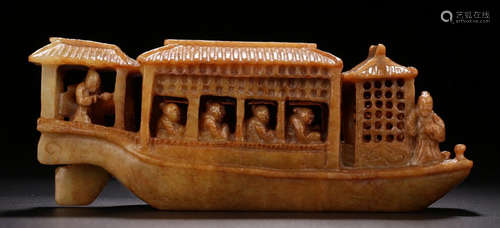 A HETIAN JADE ORNAMENT SHAPED WITH SHIP