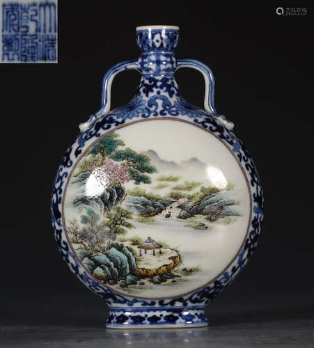 A BLUE&WHITE GLAZE VASE WITH LANDSCAPE PATTERN