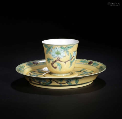 KANGXI MARK, SET OF CHINESE TRI-COLORED CUP W/ STAND